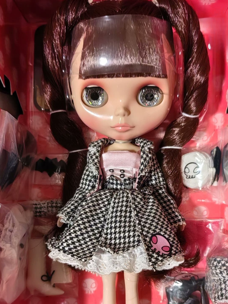 Vintage Collectible And Vintage Dolls - Vintage Blyth Collection BJD Doll Ball