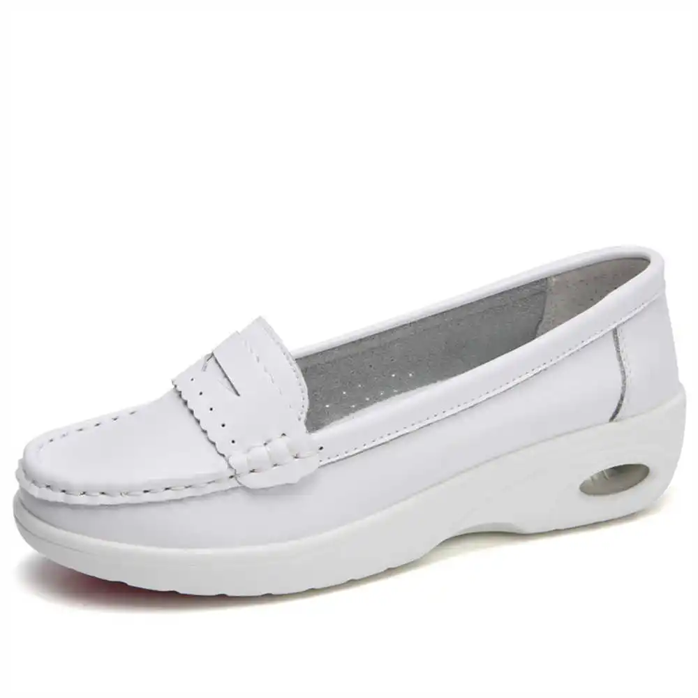 Thick Sole Slipon White Traine - Shop Deals On Vintage Collectible Items avaliação e preço