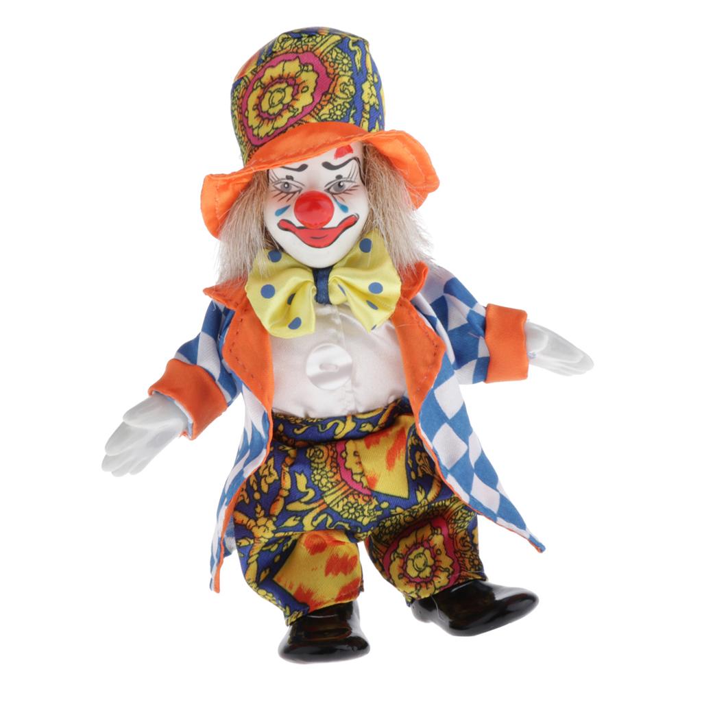 Ceramic Porcelain Jester Clown - Vintage Collectible Porcelain Dolls avaliação e preço