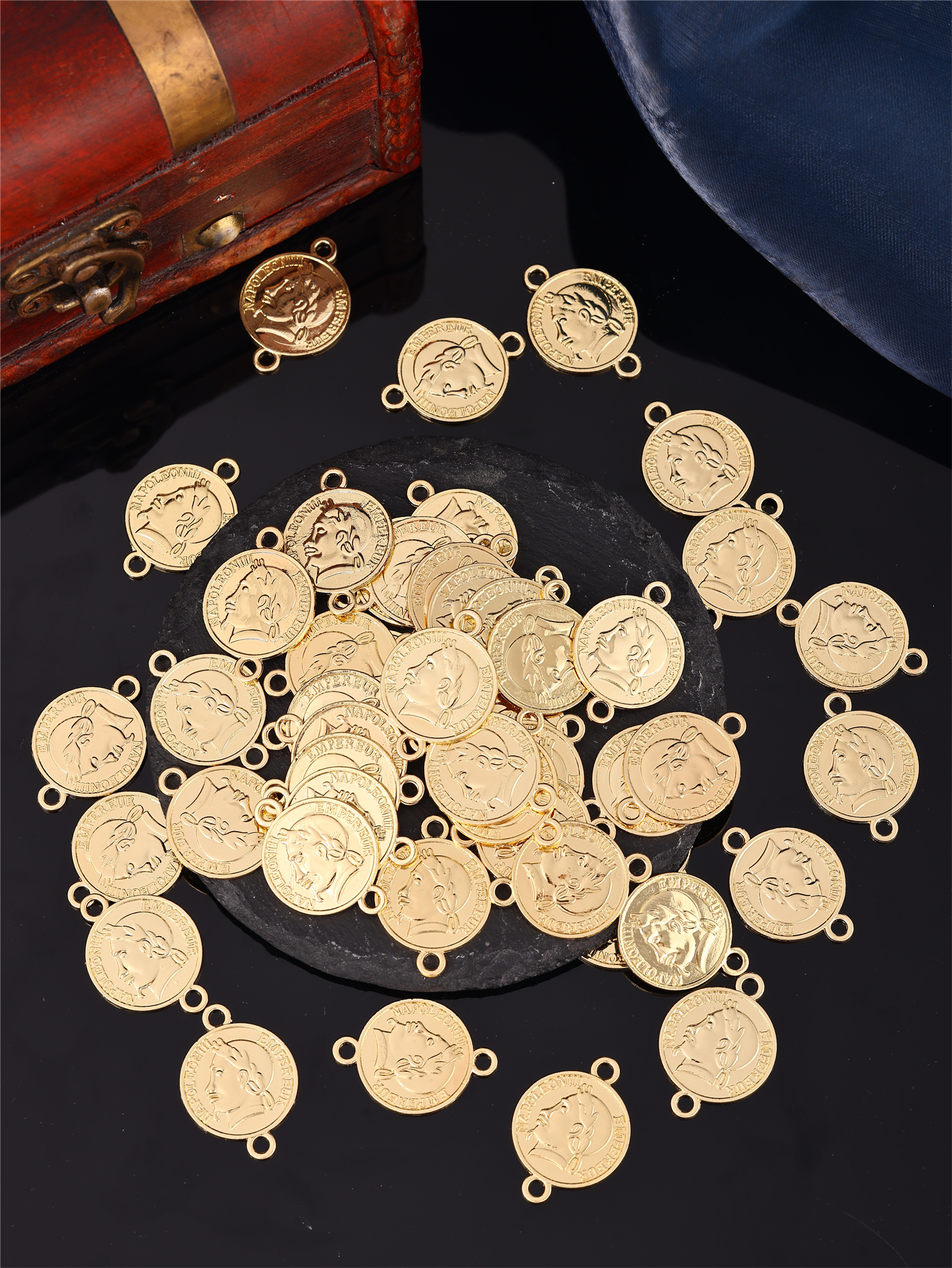 Coin-Shaped DIY Women's Robe A - Vintage Collectible Item avaliação e preço