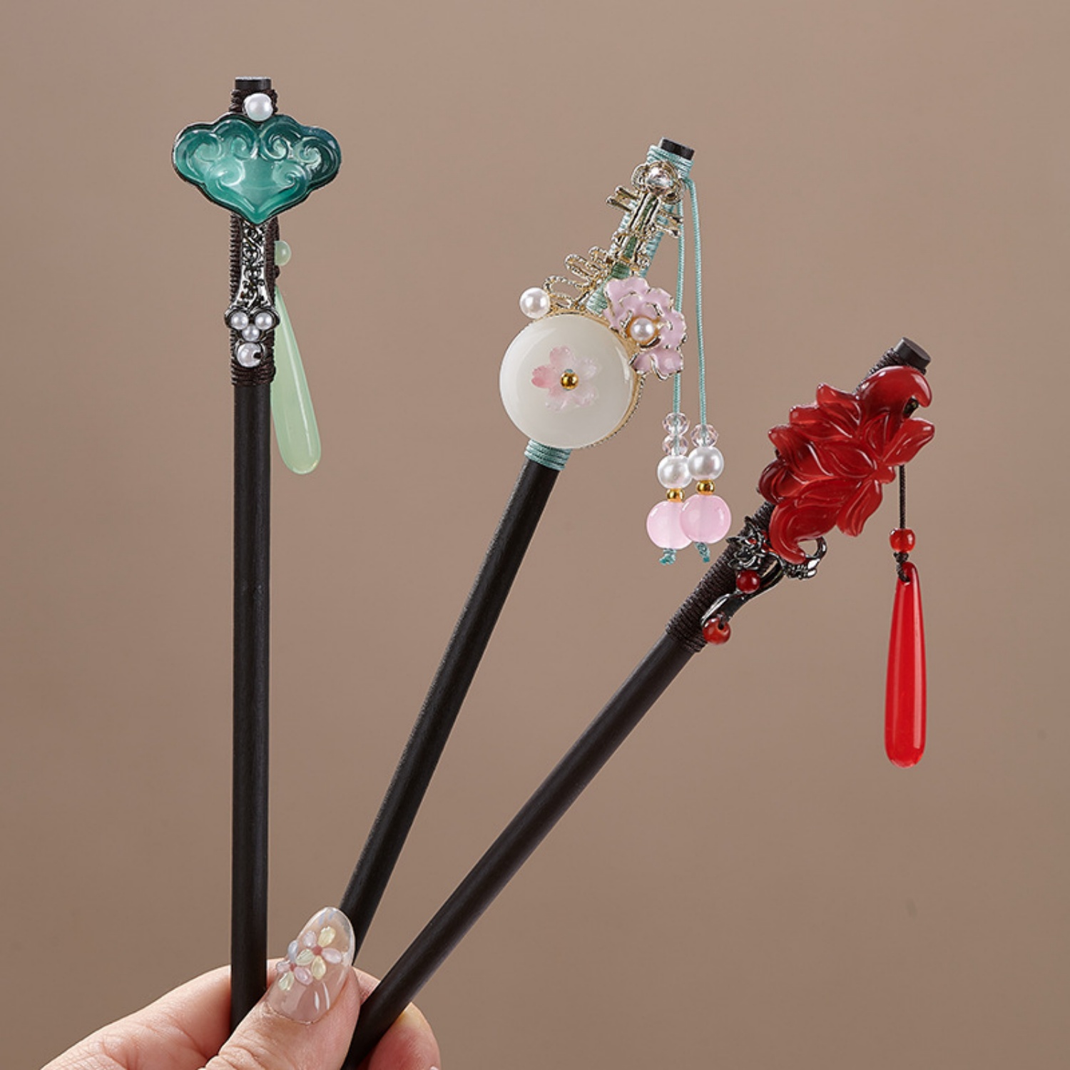 Vintage Flower Hairpin For Wom - Vintage Collectible Item avaliação e preço