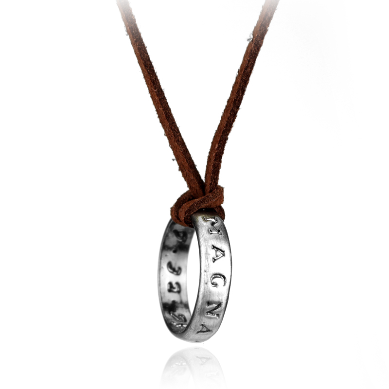 Game Anime Leather Chain Ring  - Vintage Collectible Item avaliação e preço