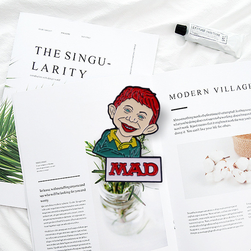 MAD Magazine Alfred E. Neuman  - Vintage Collectible Pins avaliação e preço