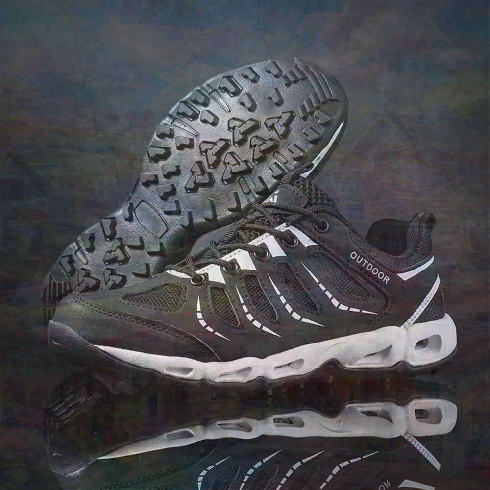 Sumer Round Tip Silver Sneaker - Vintage Collectible Show avaliação e preço