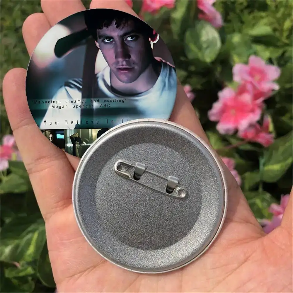 Movie Donnie Darko Vintage Ani - Vintage Collectible Pins avaliação e preço