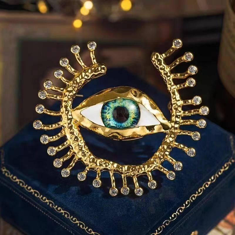 New Evil Eye Badges Cosplay An - Vintage Collectible Pins avaliação e preço