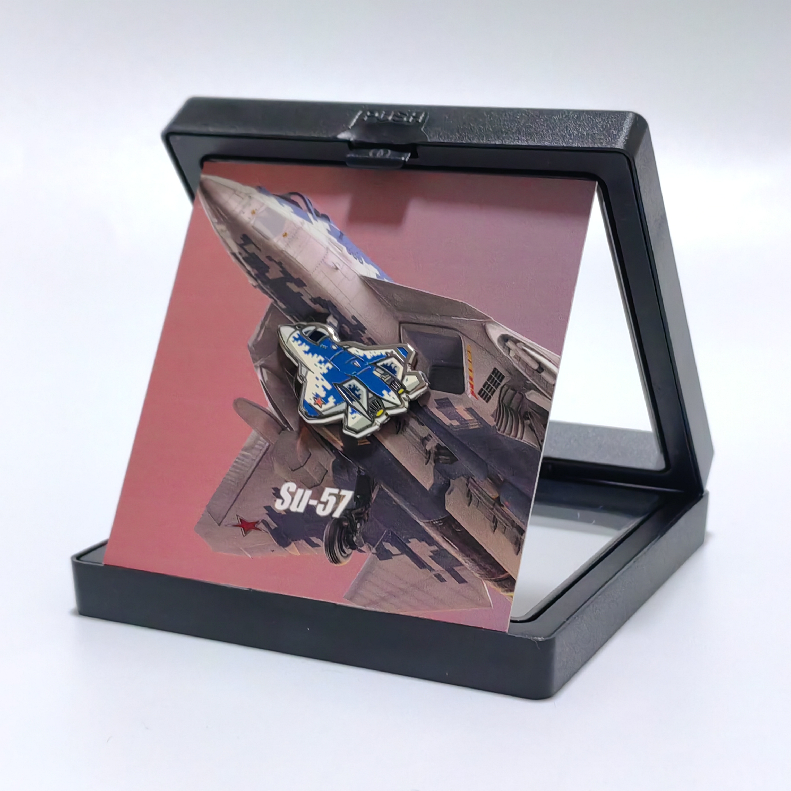 Original Chibi Airplane Badge  - Vintage Collectible Pins avaliação e preço